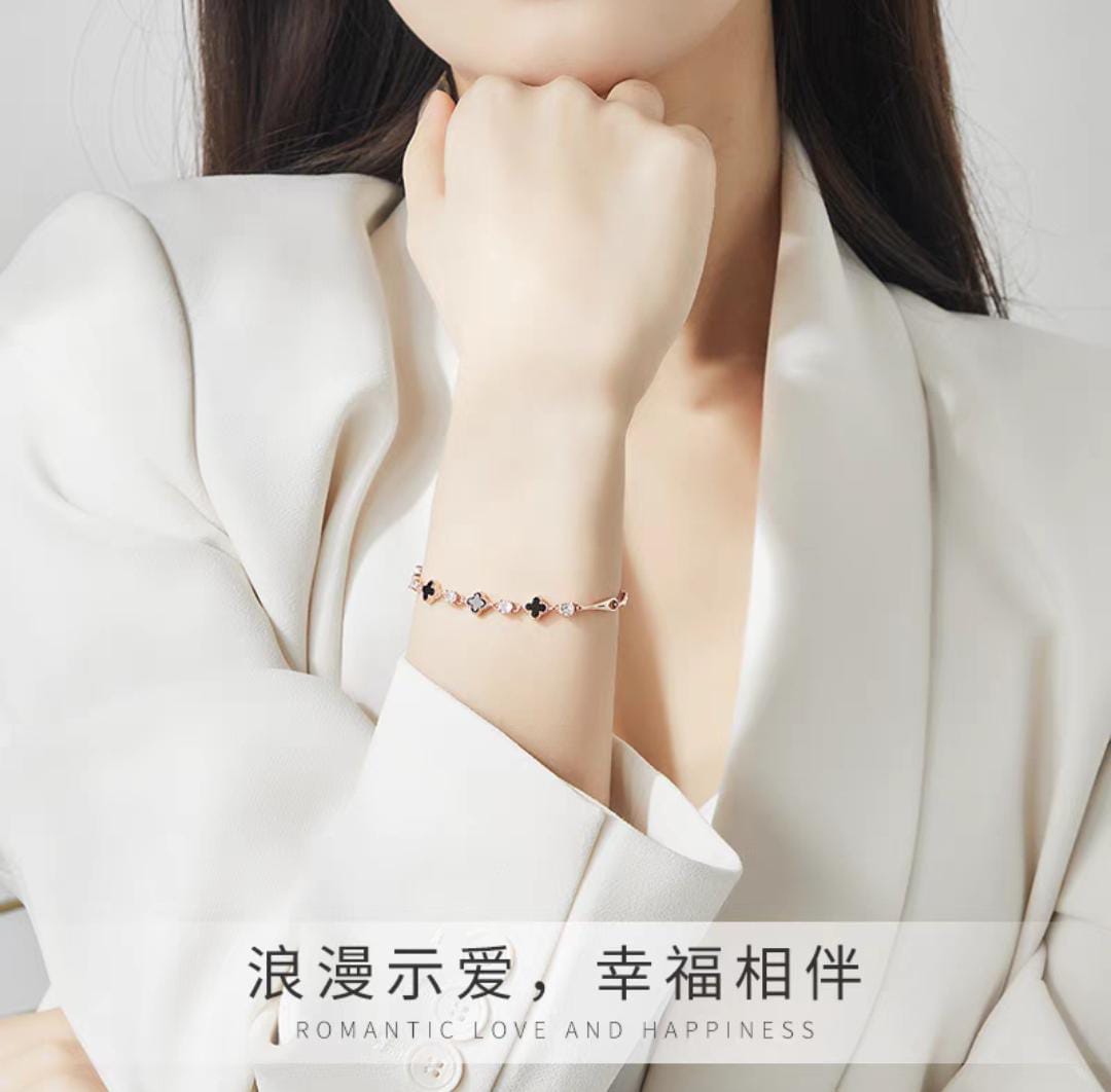 Zircon Elegance Series 01 – Premium Zircon Bracelet Collection